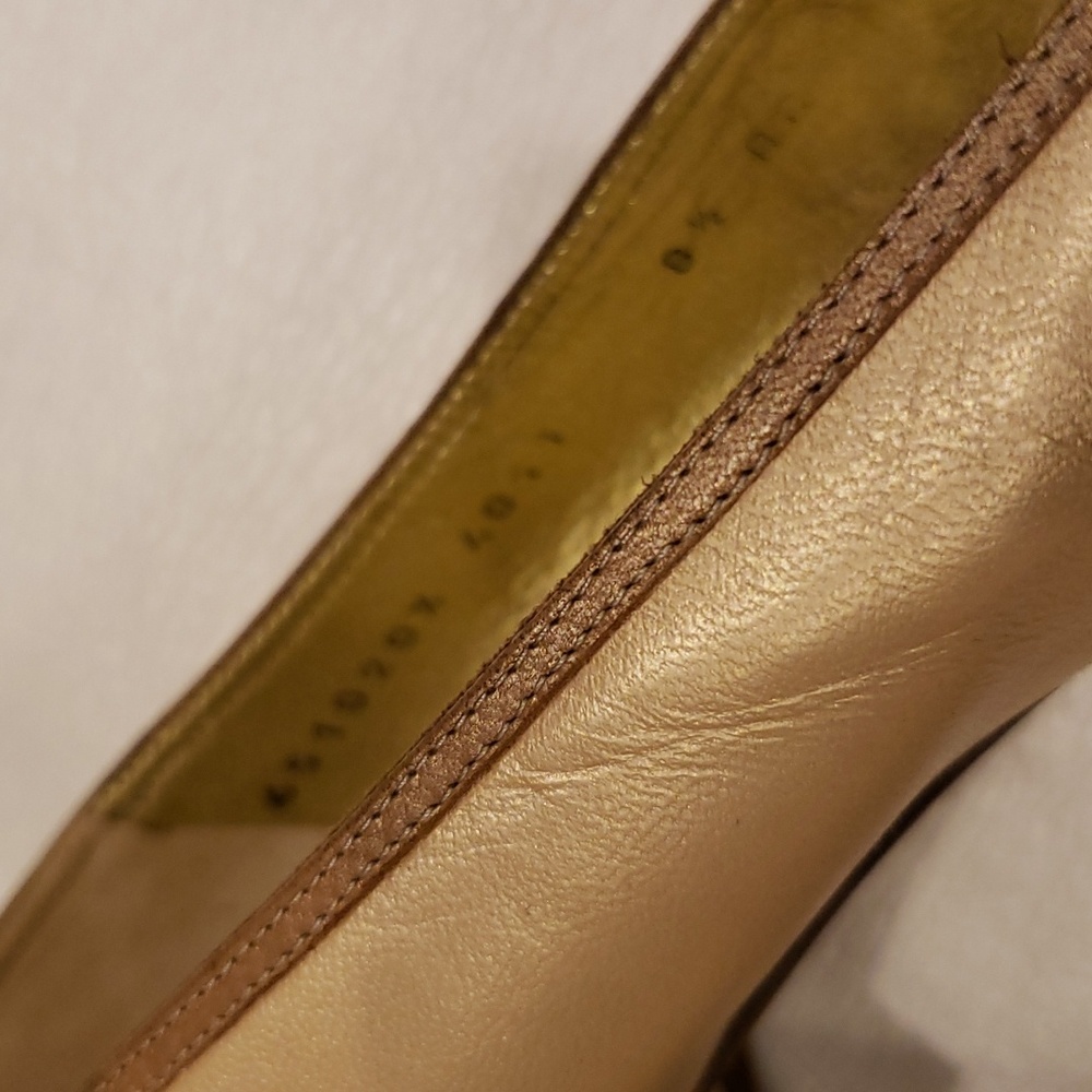 Bruno magli lady shoes,two tone cream platinum finish pump size 8.5 - Picture 6 of 7